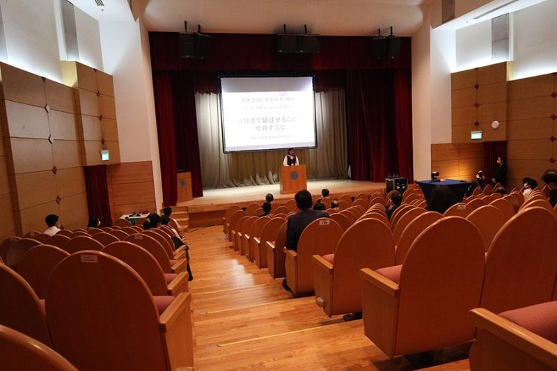 141783900860ebaac4929ee4.83544439