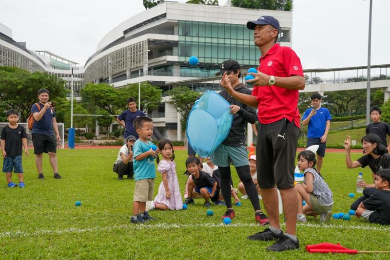 704983460637caa13085490.29798156