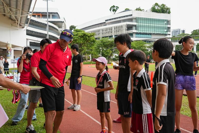 1224709833637caf549ff870.75563303