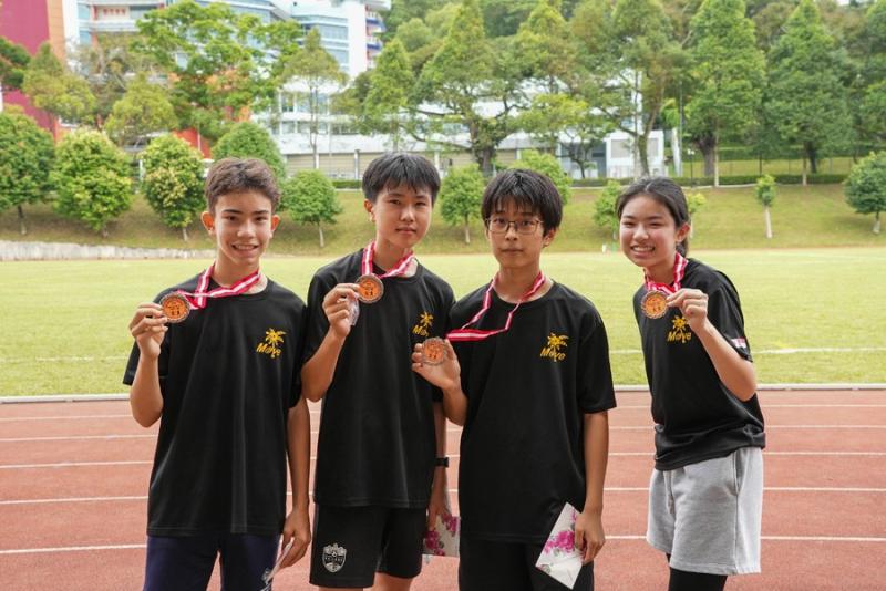 1379489225637caf6ce16542.17043673