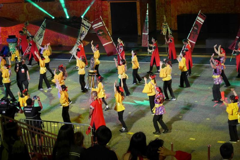 24292369563fe33400d53f4.69520970