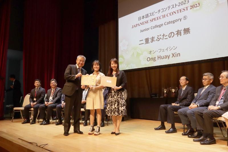 170600856764c237e3258990.36456163