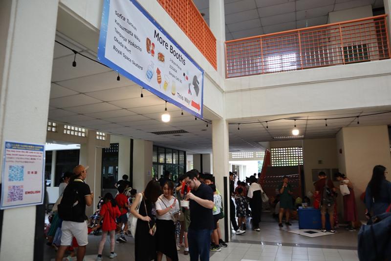 2063717579650a5abe711009.81369307