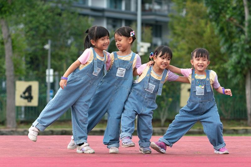 1465525052650a5c4b4d76a1.97088824