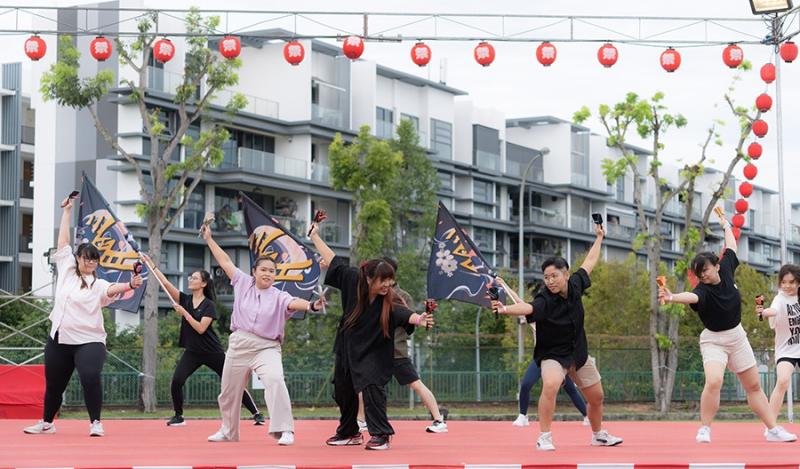 118361931166d533bb0708a9.58038478