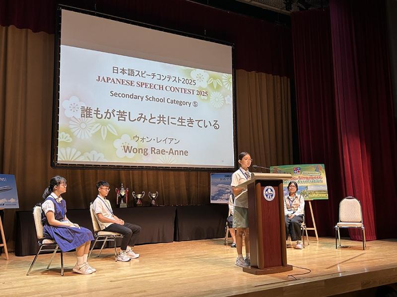 14713870736880a4827837c5.71520073