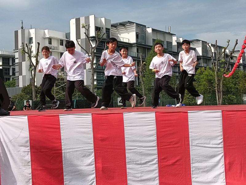 164873398868ccd1909296f9.29050063